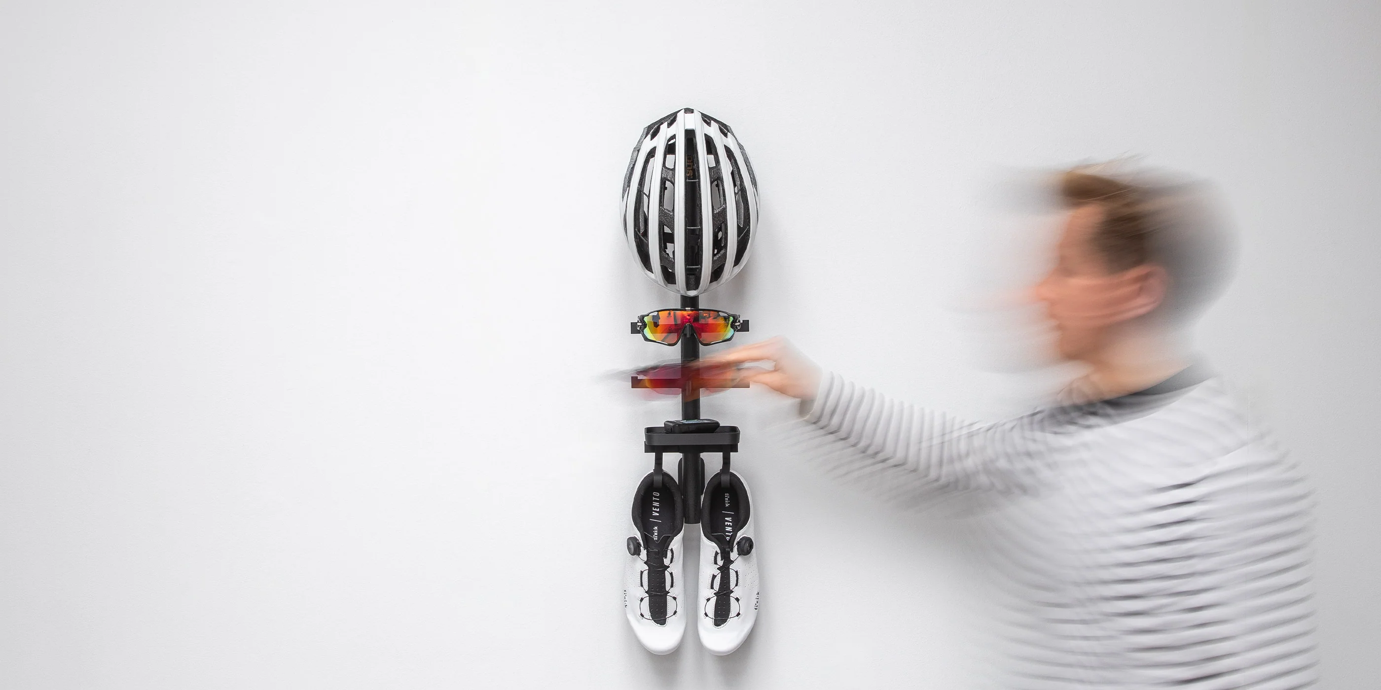 Minimalist Gear for Modern Cyclists